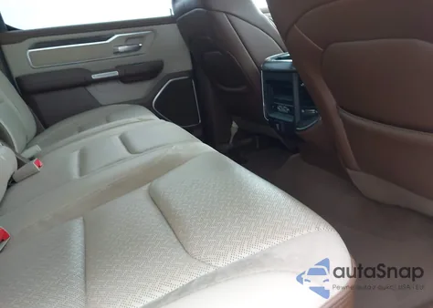 2020 Ram 1500 Laramie 4X4 5'7 Box z USA, uszkodzony, nr VIN 1C6SRFJT1LN157271